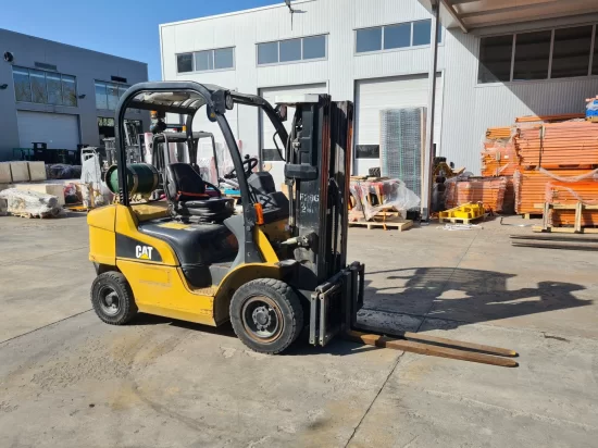 LPG forklift CATERPILLAR