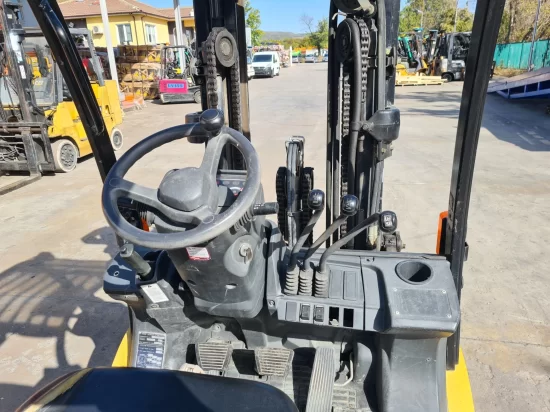 LPG forklift CATERPILLAR