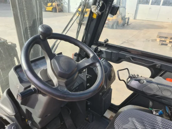 LPG forklift CATERPILLAR