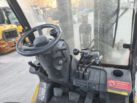 LPG forklift CATERPILLAR
