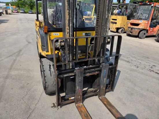 LPG forklift CATERPILLAR