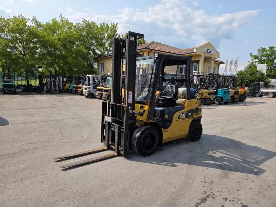 LPG forklift CATERPILLAR