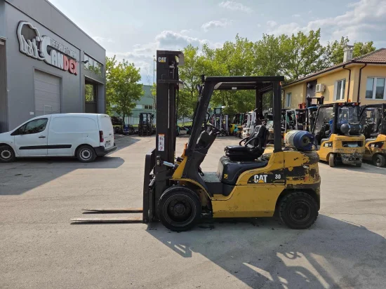 LPG forklift CATERPILLAR