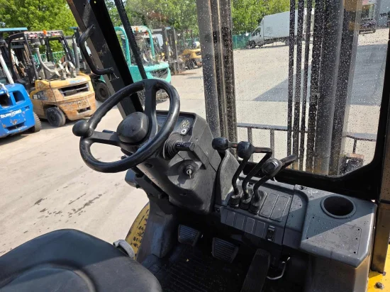 LPG forklift CATERPILLAR