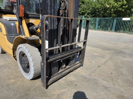 LPG forklift CATERPILLAR