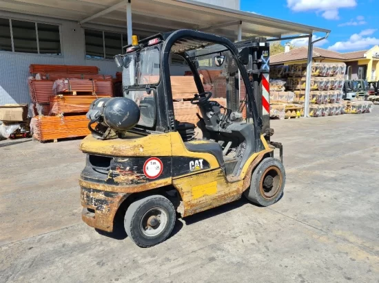 LPG forklift CATERPILLAR