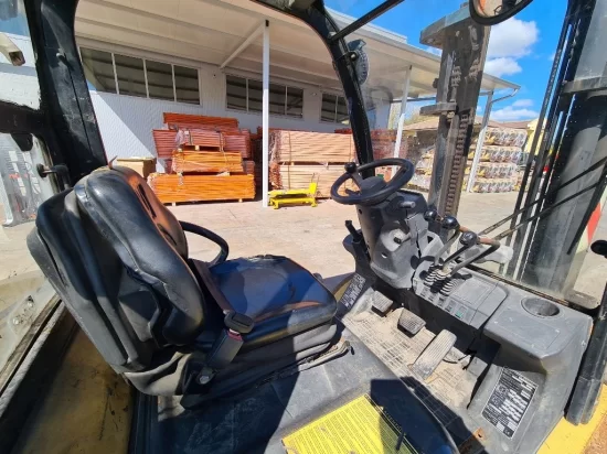LPG forklift CATERPILLAR
