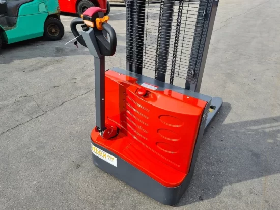 LIFTEX Dynamic 1535D ел.стакер