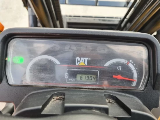 LPG forklift CATERPILLAR