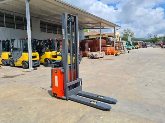 LIFTEX Dynamic 1530HD ел.стакер