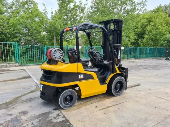 LPG forklift CATERPILLAR