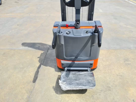 LIFTEX Dynamic 1530HD ел.стакер