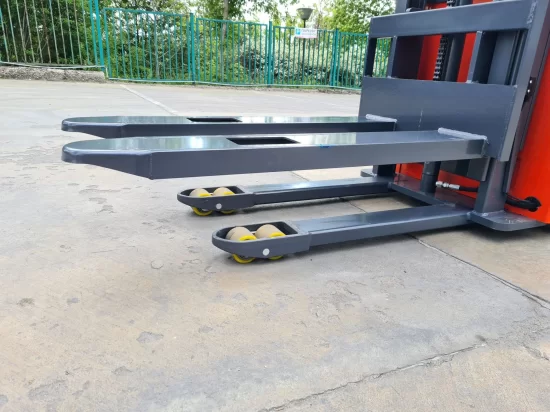 LIFTEX Dynamic 1530HD ел.стакер