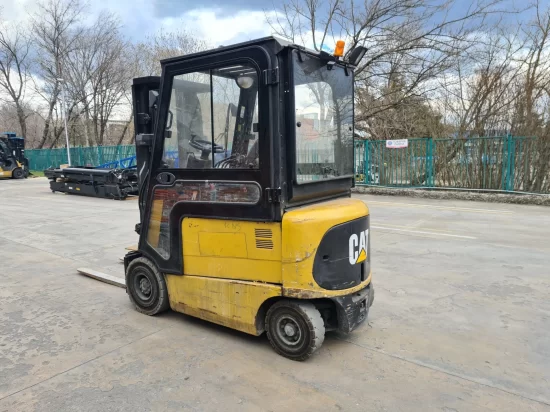 electric forklift CATERPILLAR
