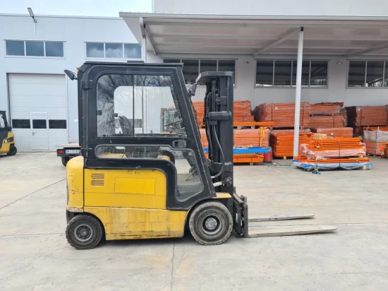 electric forklift CATERPILLAR