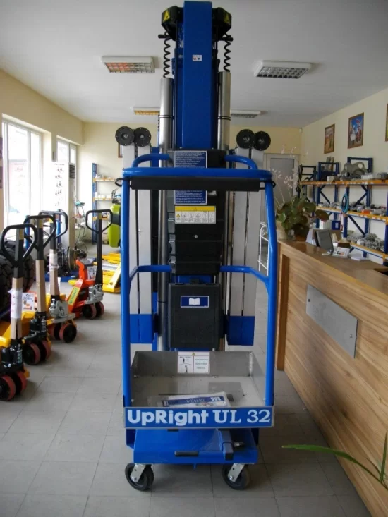 UPRIGHT