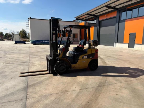 LPG forklift CATERPILLAR