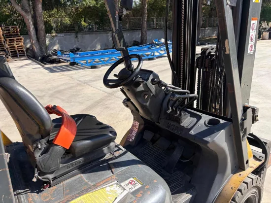 LPG forklift CATERPILLAR