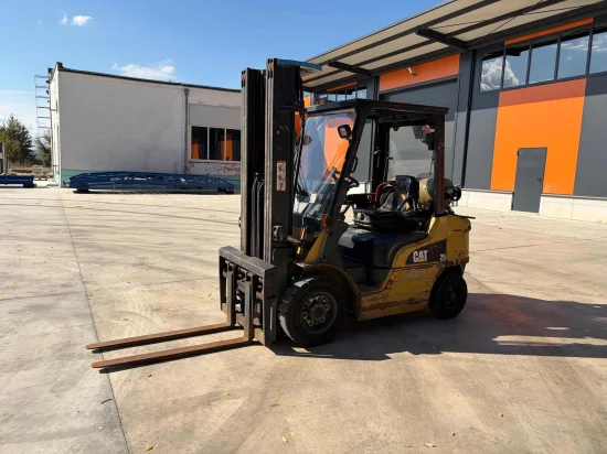 LPG forklift CATERPILLAR
