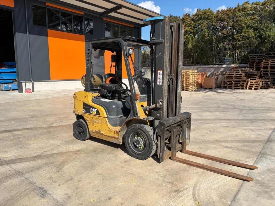 LPG forklift CATERPILLAR