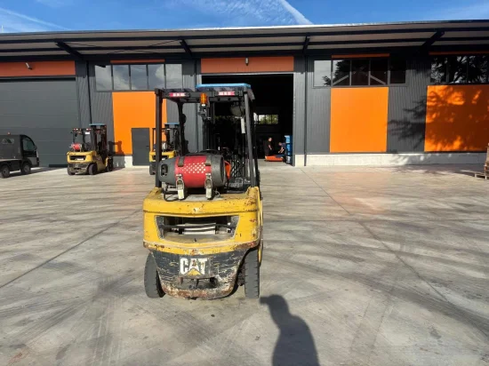 LPG forklift CATERPILLAR