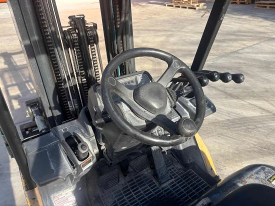 LPG forklift CATERPILLAR