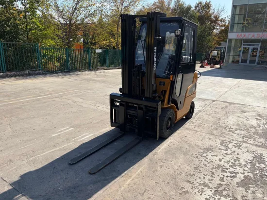 LPG forklift CATERPILLAR