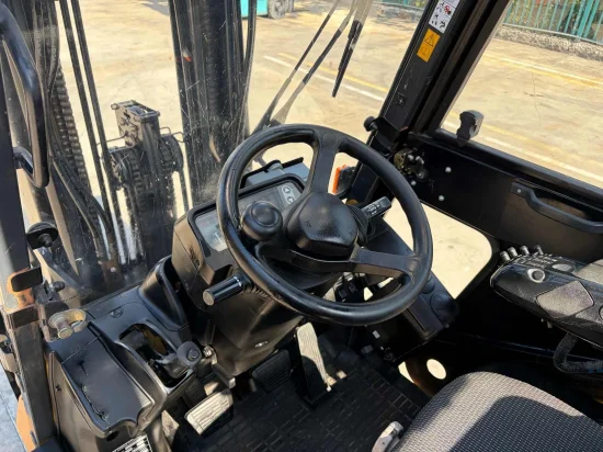 LPG forklift CATERPILLAR