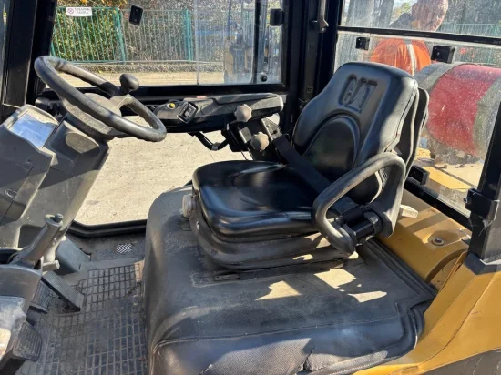 LPG forklift CATERPILLAR