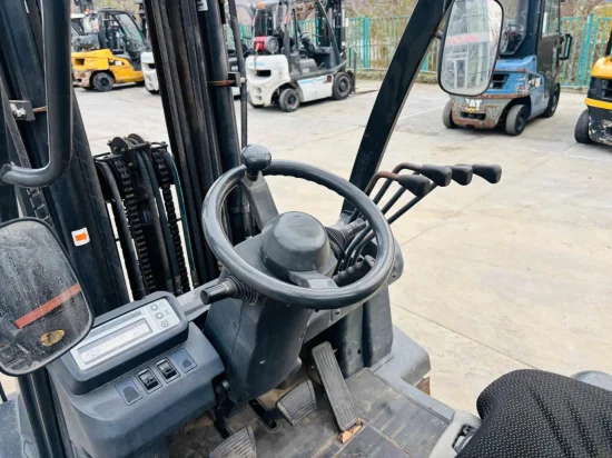 LPG forklift NISSAN/UNICARRIERS
