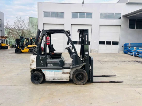 LPG forklift NISSAN/UNICARRIERS