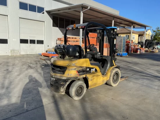 LPG forklift CATERPILLAR