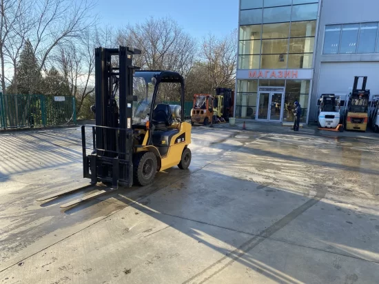 LPG forklift CATERPILLAR