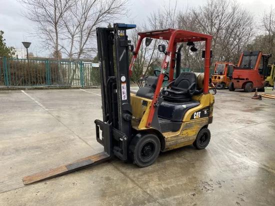 LPG forklift CATERPILLAR