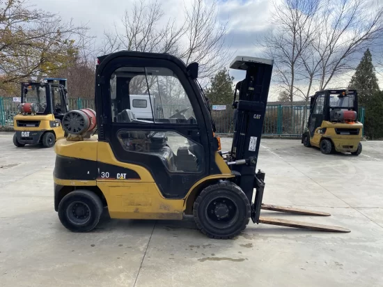 LPG forklift CATERPILLAR