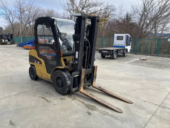 LPG forklift CATERPILLAR