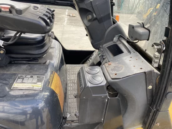 LPG forklift CATERPILLAR
