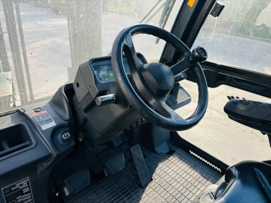 LPG forklift CATERPILLAR