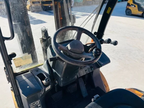 LPG forklift CATERPILLAR