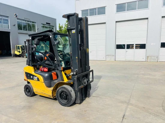 LPG forklift CATERPILLAR