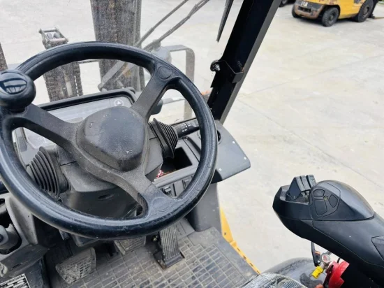 LPG forklift CATERPILLAR