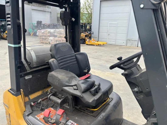 LPG forklift CATERPILLAR