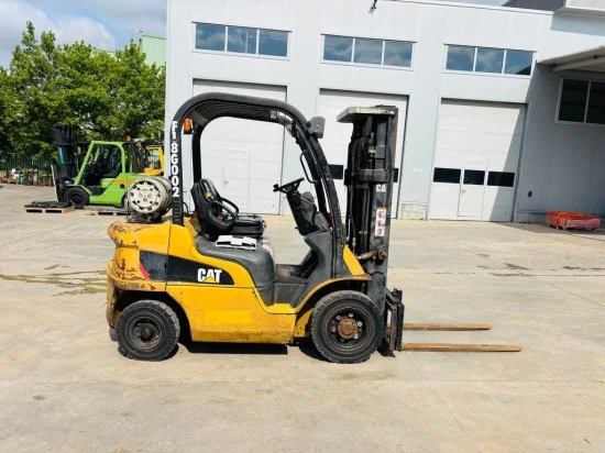 LPG forklift CATERPILLAR