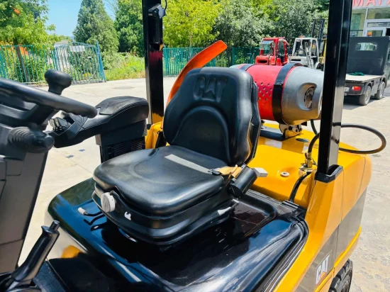 LPG forklift CATERPILLAR