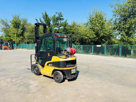LPG forklift CATERPILLAR