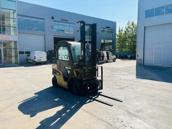 LPG forklift CATERPILLAR